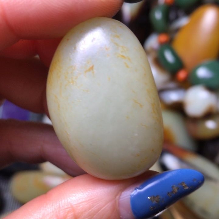 和田玉未镶嵌珠宝奇石