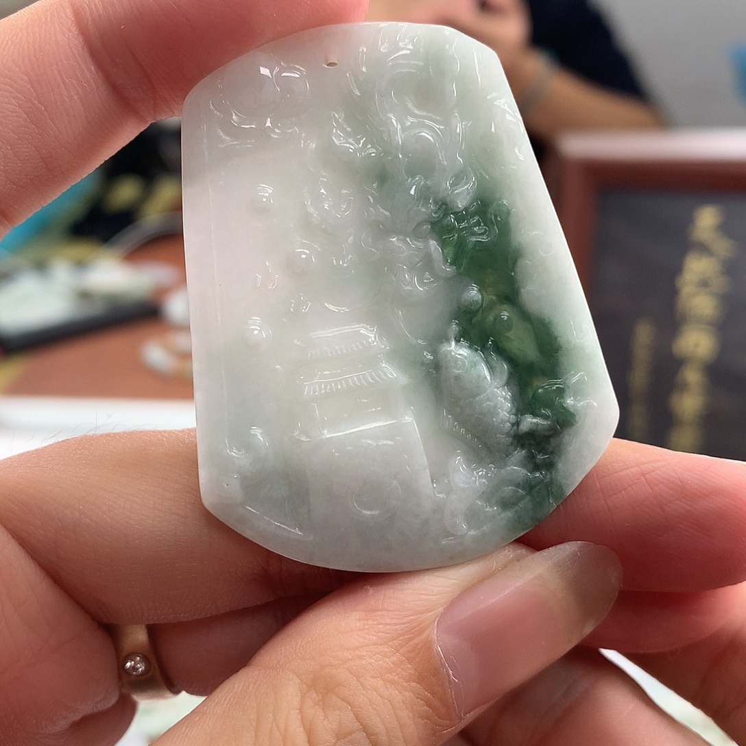 翡翠未镶嵌颈饰翡翠