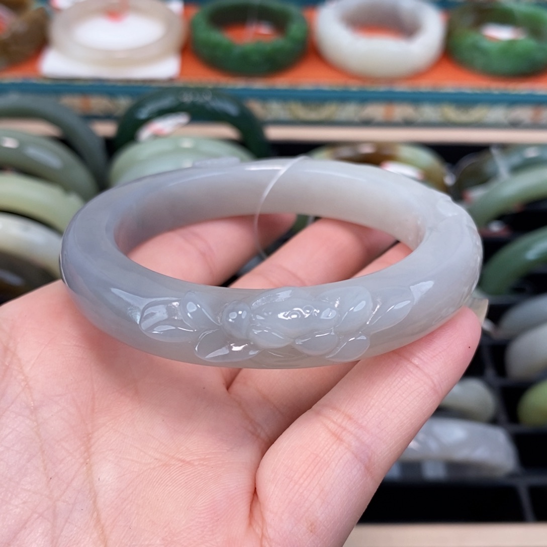 和田玉未镶嵌手镯57