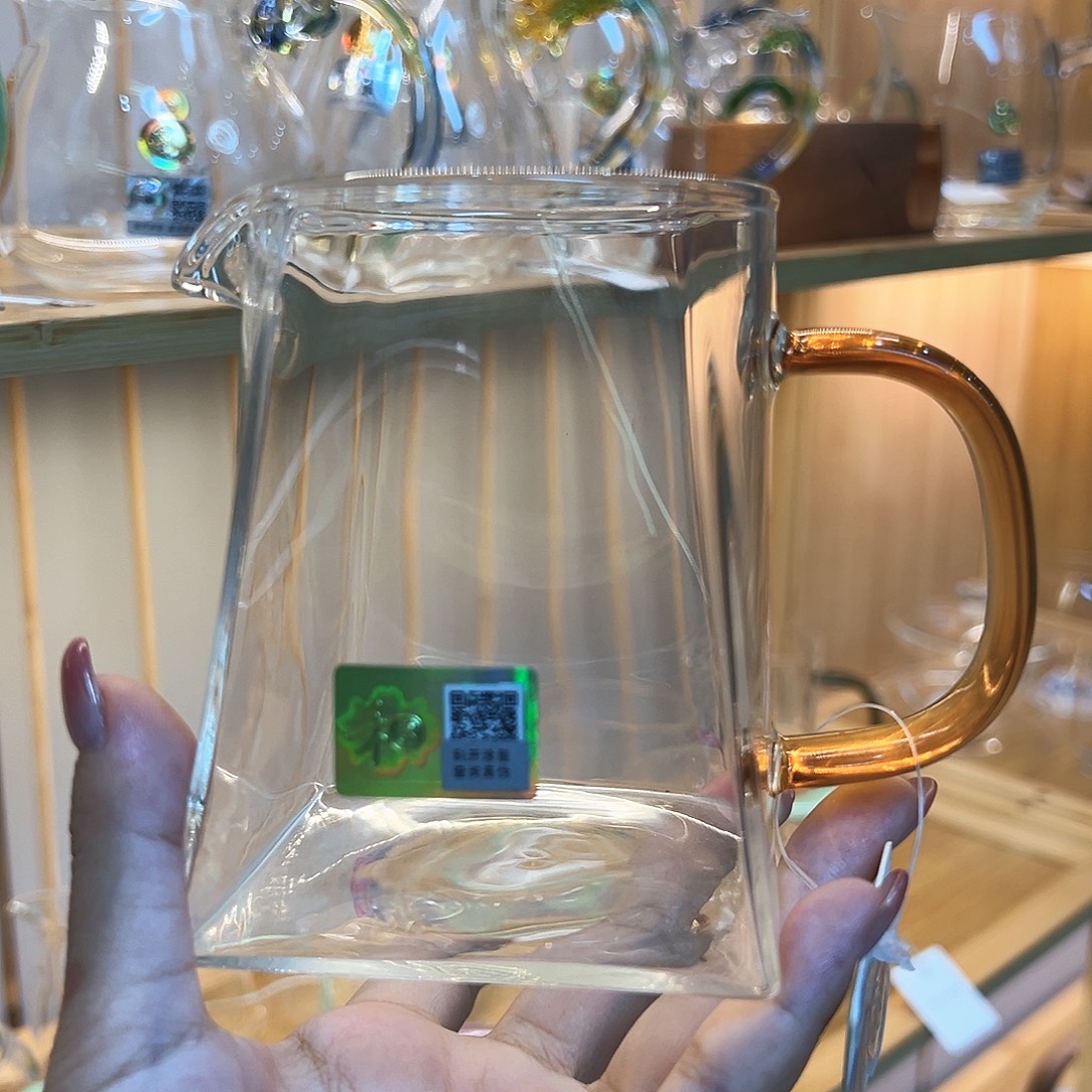 翰然琥珀色公道杯。。。。。