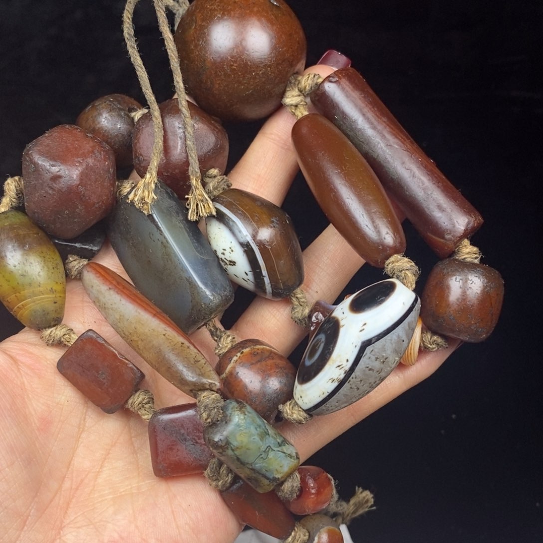 玛瑙/玉髓颈饰未镶嵌