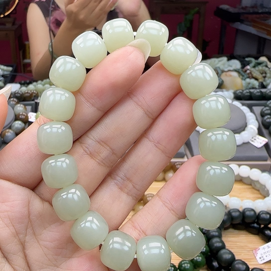 手链未镶嵌和田玉