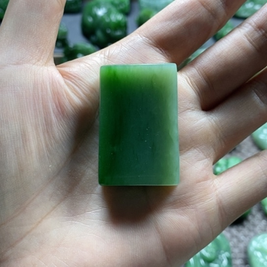 【闪购商品】颈饰未镶嵌和田玉