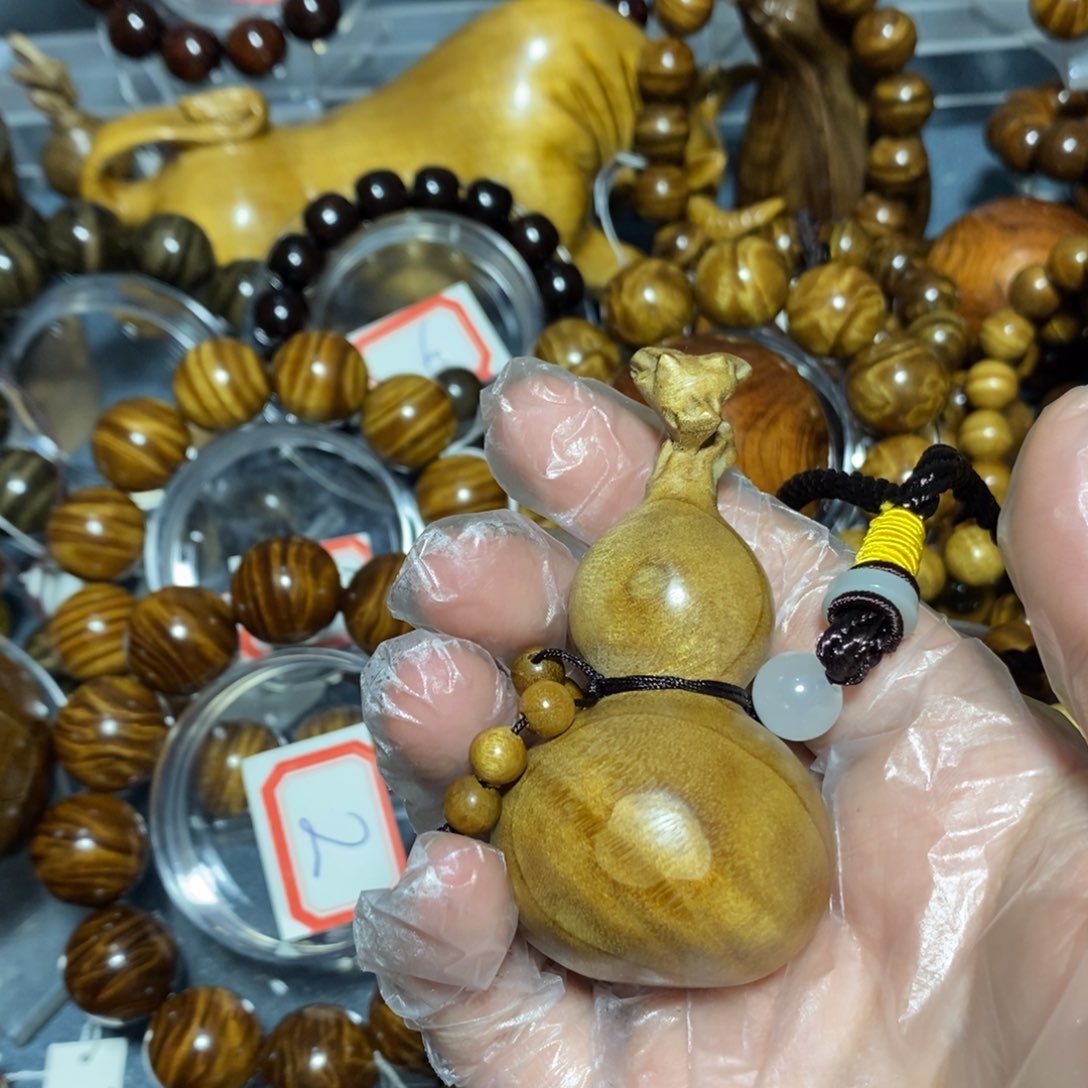 金丝楠木雕工艺品