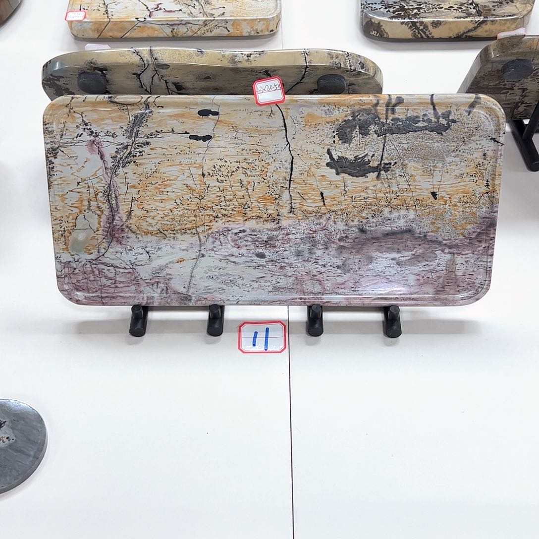 广西石冲***年天然国画石