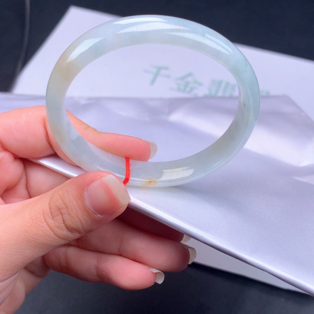 翡翠手镯未镶嵌贵妃手镯