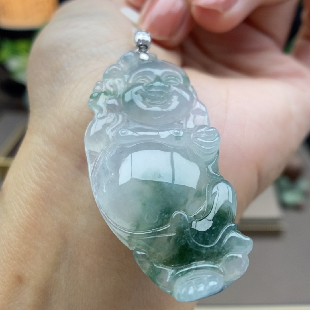 翡翠18K金镶嵌颈饰吊坠22