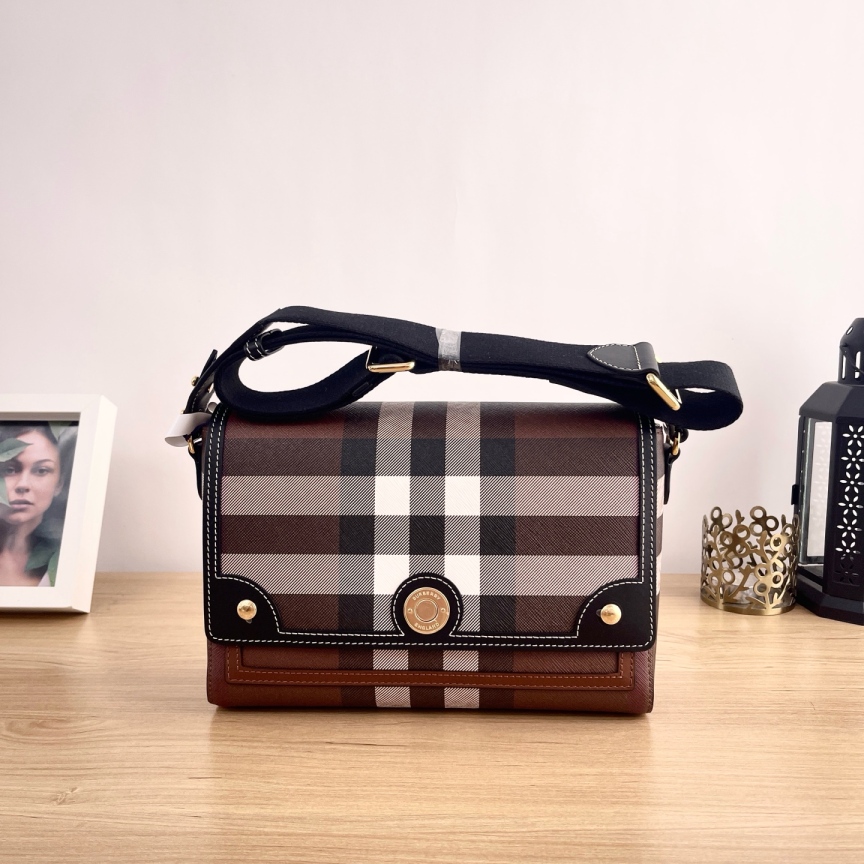 99新 BURBERRY/博柏利 note/单肩包/4225