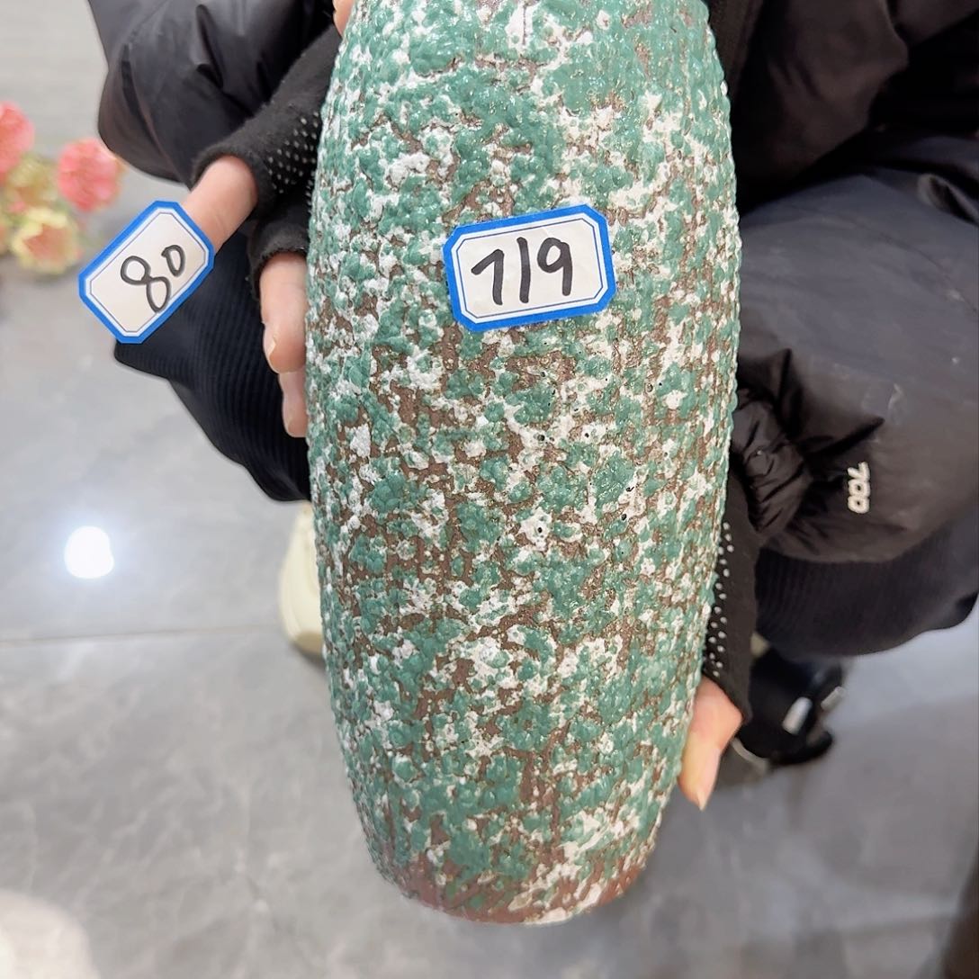 瓶⁽****⁾719号复古陶瓷高25厘米微瑕一个