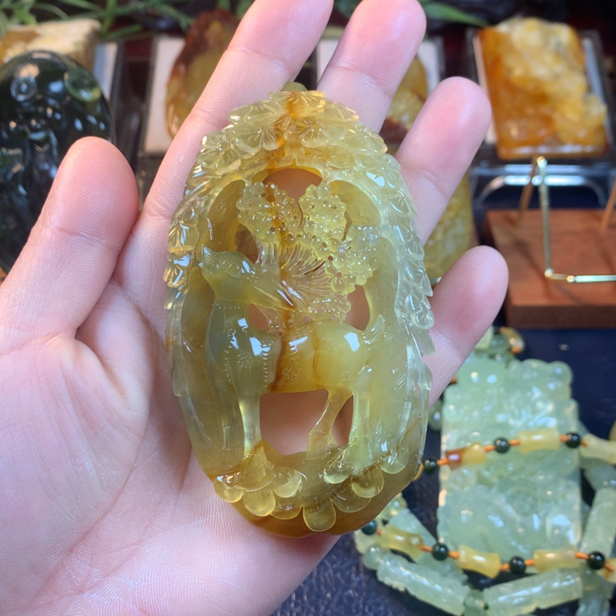 【闪购商品】蛇纹石玉颈饰未镶嵌