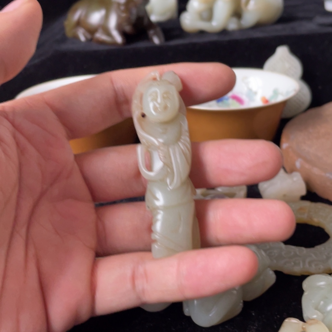 〈***〉山沟沟里的山沟沟里的石头也是一个