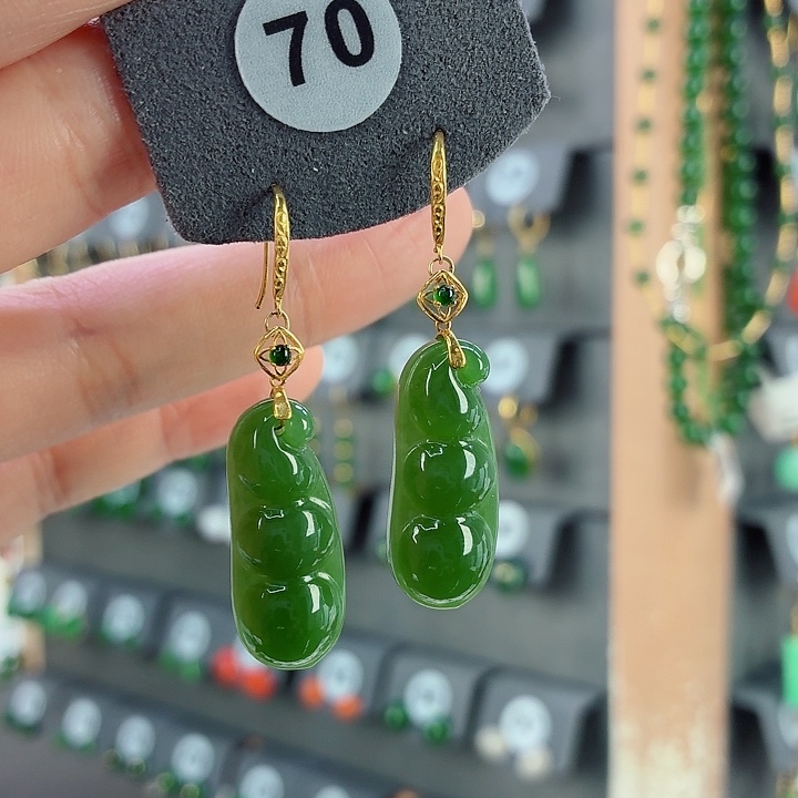 和田玉18K金镶嵌耳饰