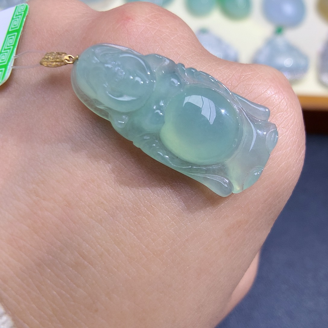 翡翠颈饰18K金镶嵌佛公