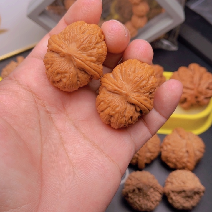 文玩核桃把件40全品元宝