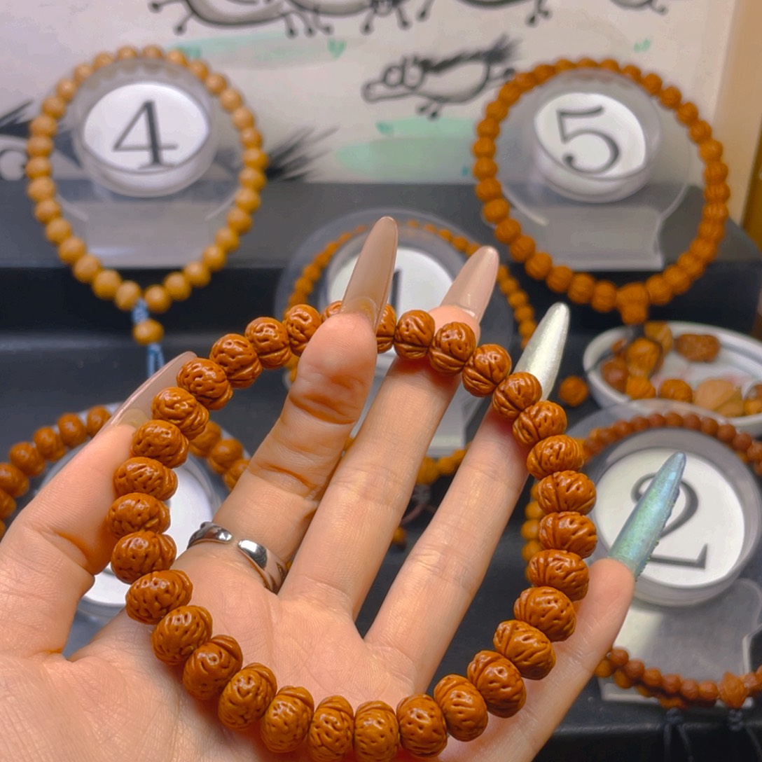 黑***镜吊坠桃核1.1111111111115555555