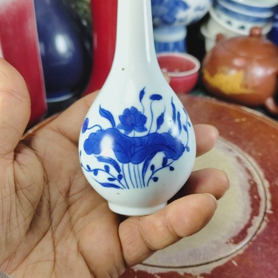 庆***少全手工制作的瓷器