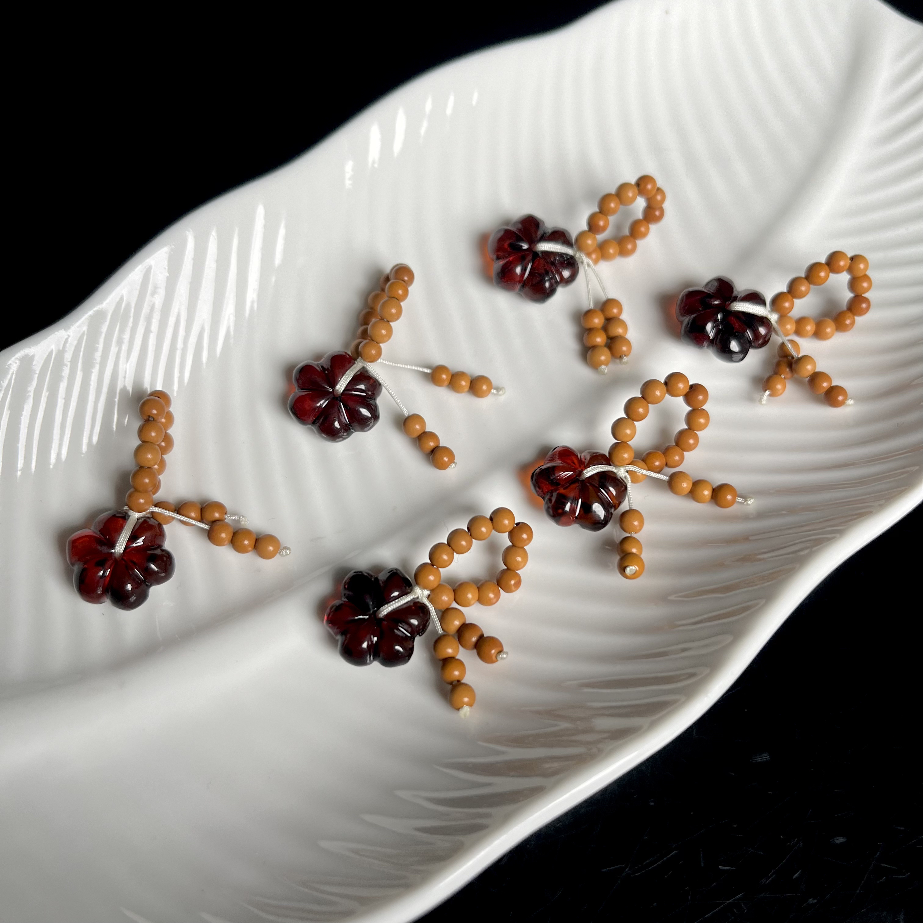 【大鱼甄选】有钱花血珀小花吊坠SJ196多样性发其一