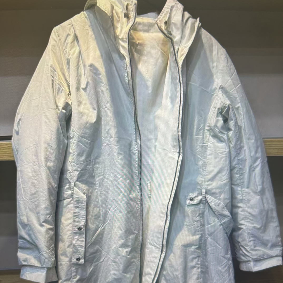 99新 MaxMara HZmaxmara双面两件套白色冲锋衣h420