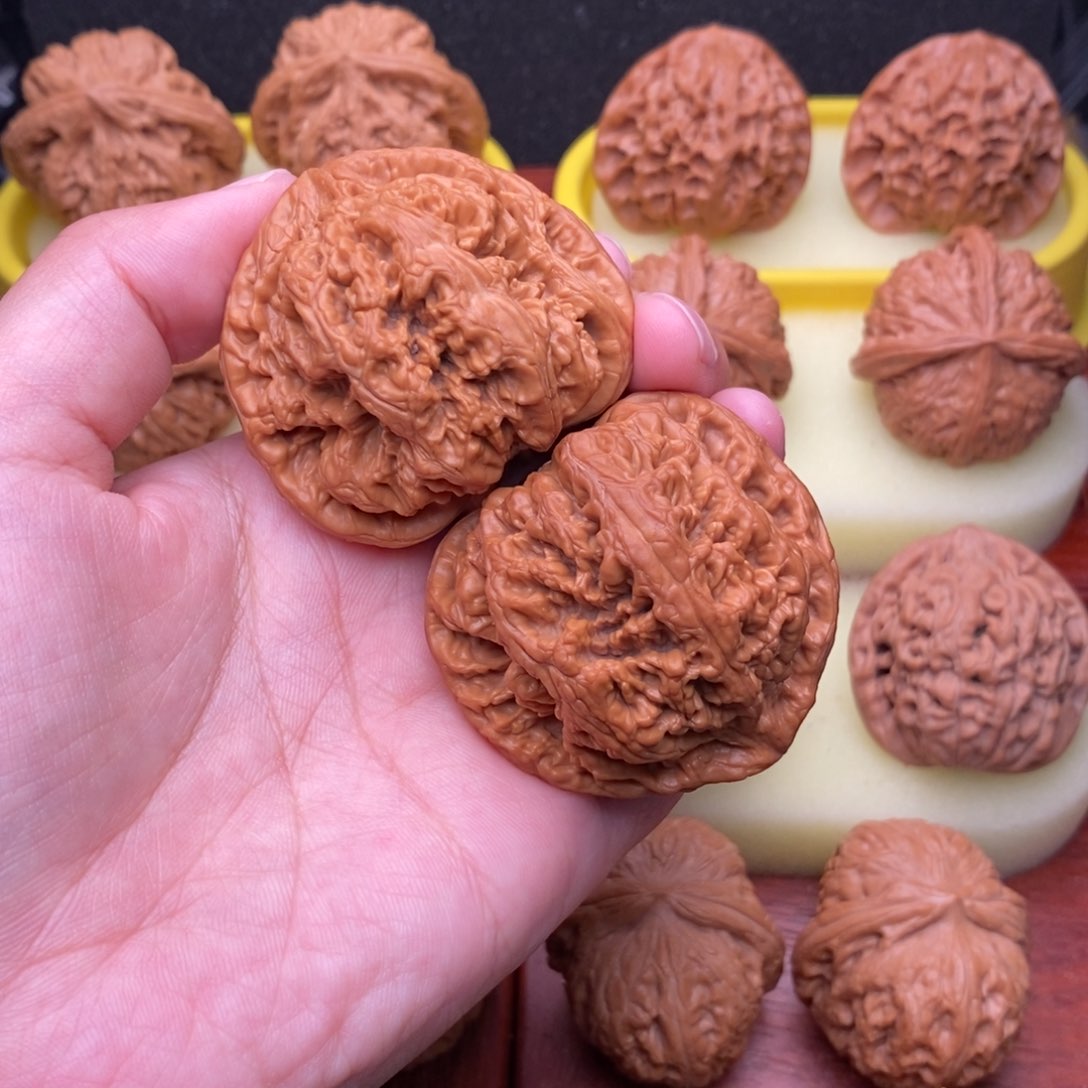 文玩核桃把件4*毕业大粗筋47