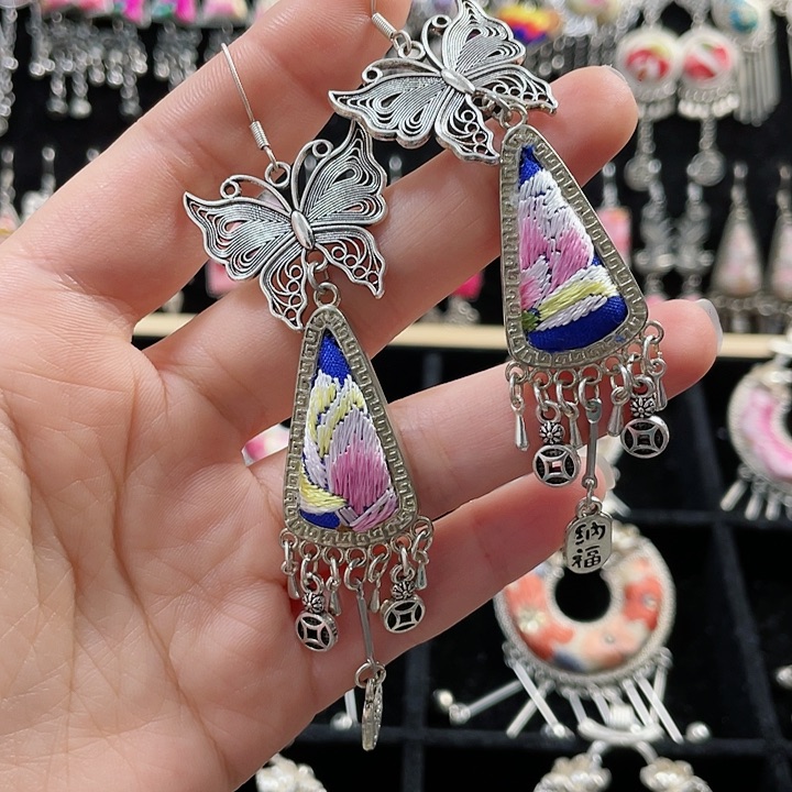 织绣非遗刺绣饰品