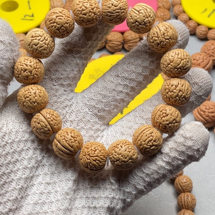 文玩核桃手串东北虎皮肌肉