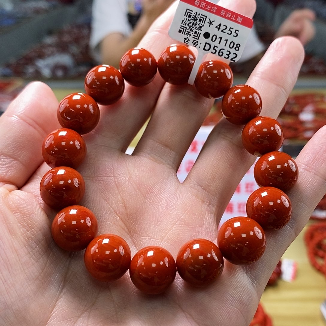 南红玛瑙13+mm  多样性发一未镶嵌