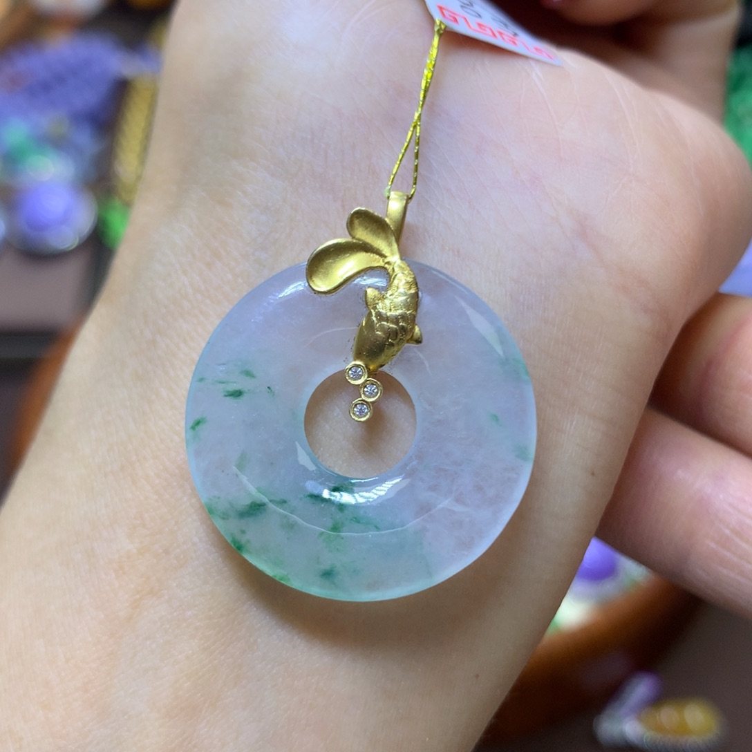 【闪购商品】翡翠颈饰18K金镶嵌翡翠