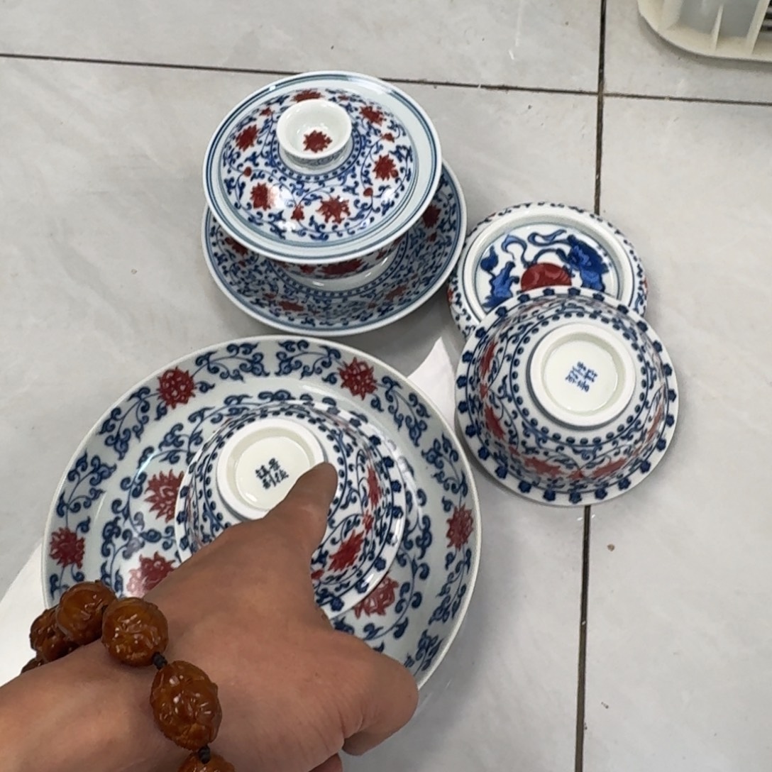 坏***包摆件釉里红缠枝莲五件套