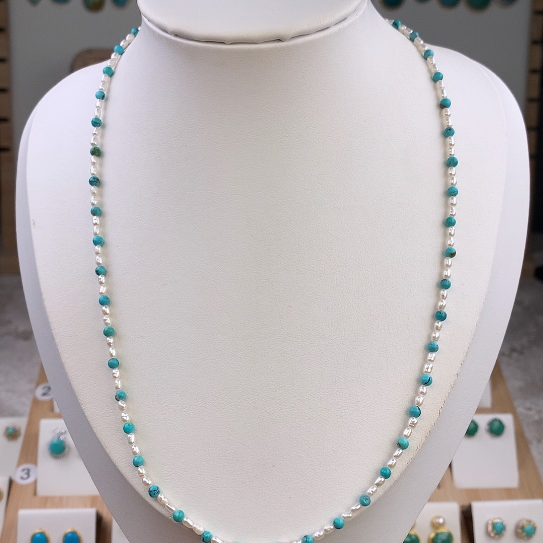 媚***儿绿松石未镶嵌颈饰