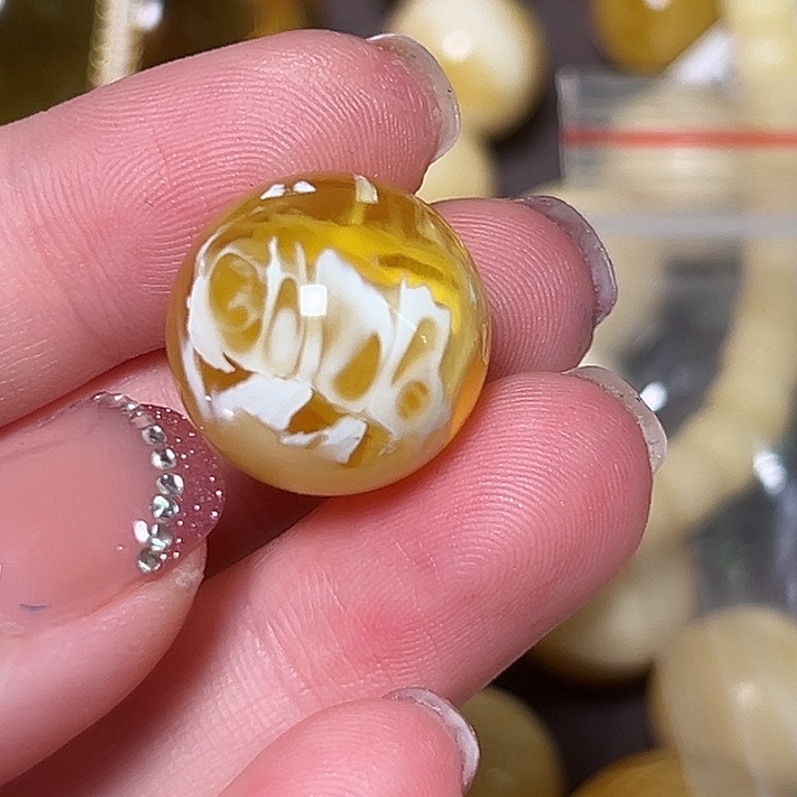 飞***腿裸石蜜蜡未镶嵌微瑕91