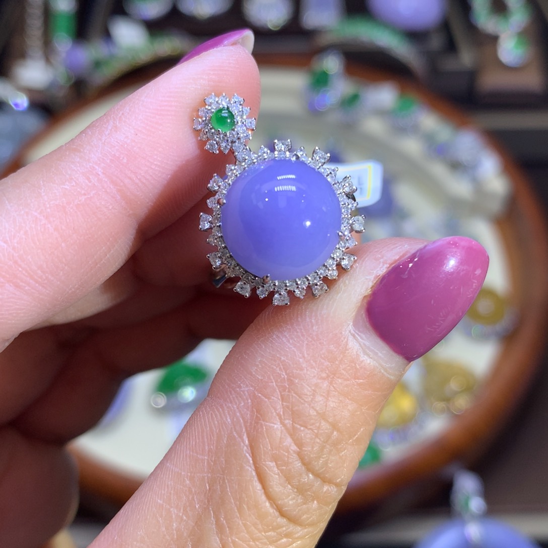 翡翠颈饰18K金镶嵌翡翠