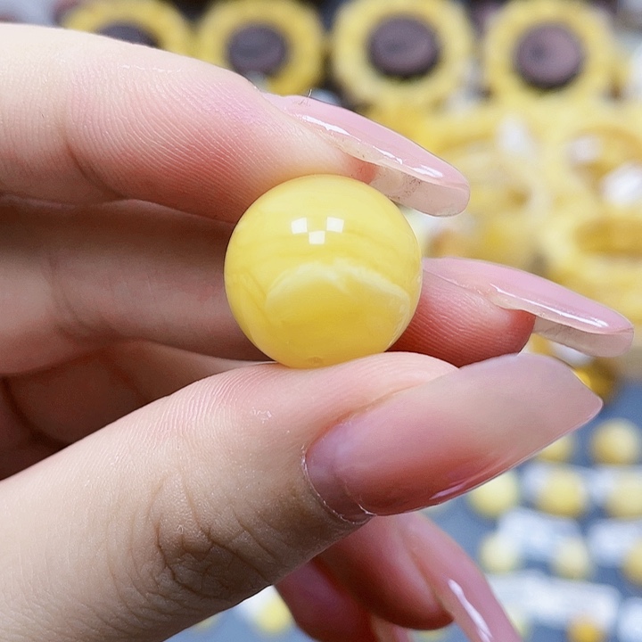 未镶嵌琥珀珠宝奇石16mm福利款.瓷白满蜡妖花