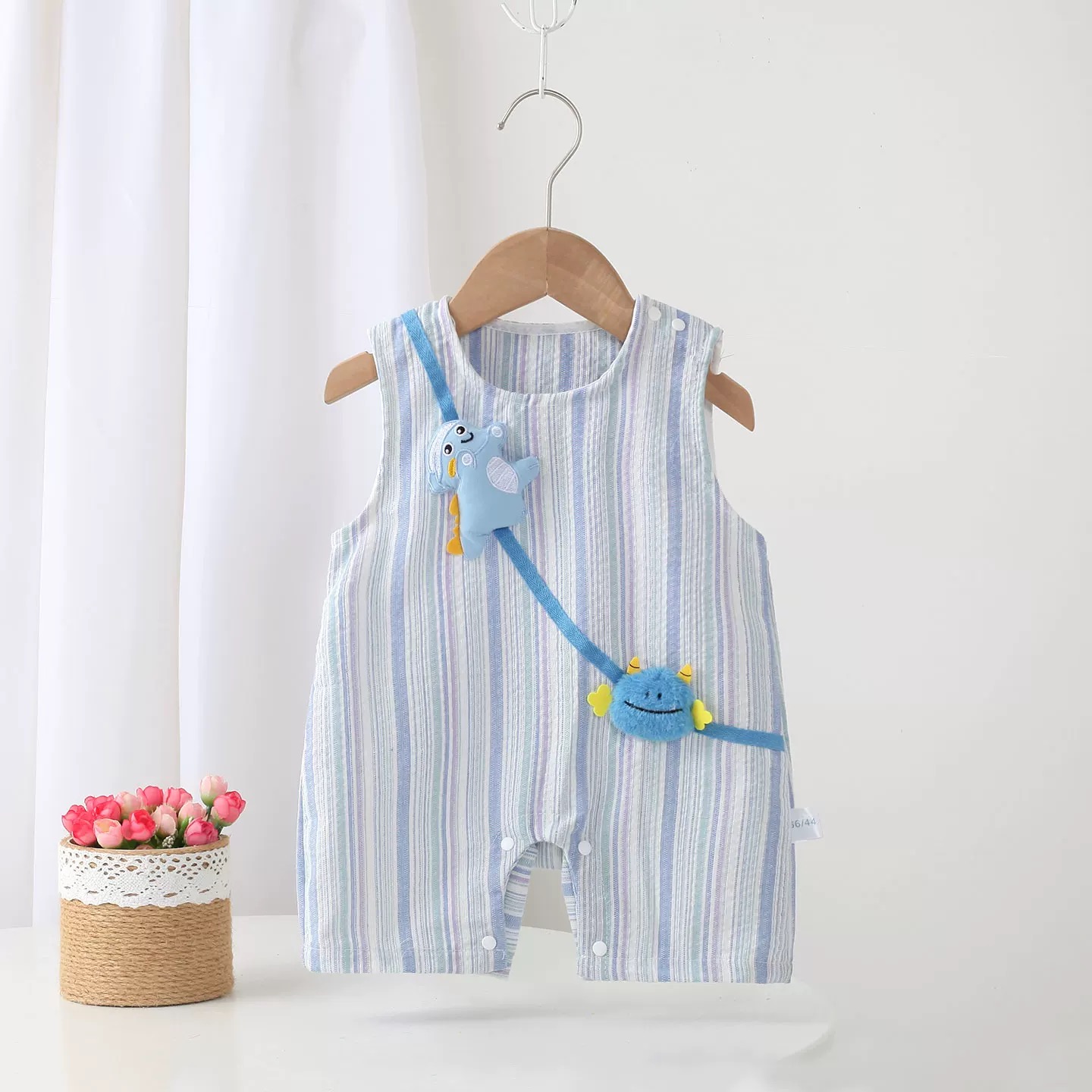 夏季婴儿宽肩无袖小怪兽哈衣宝宝婴儿连体