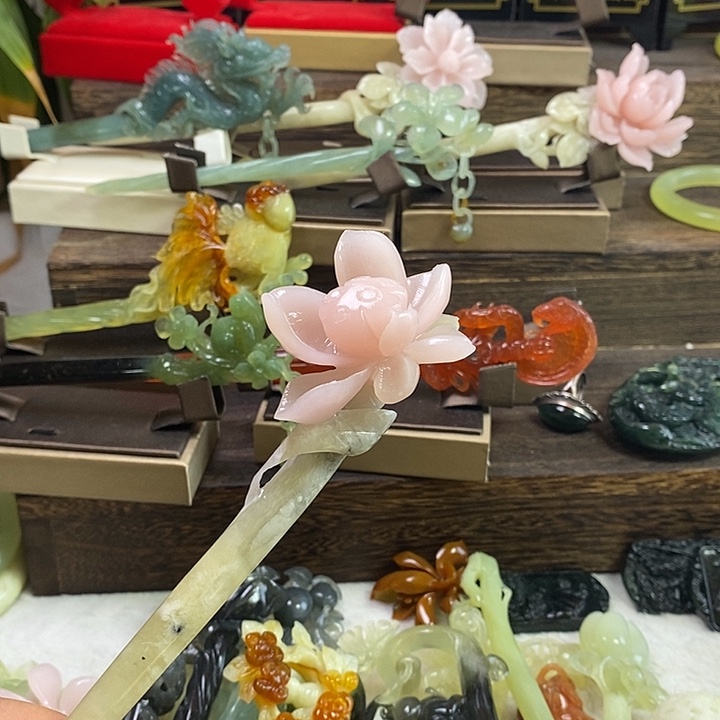 蛇纹石玉发饰合金