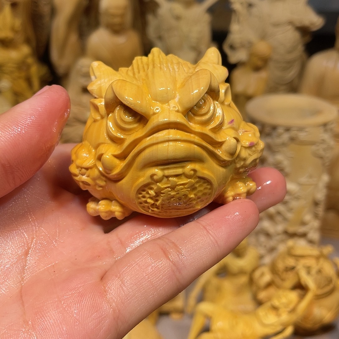黄杨木小瑕疵大金蟾