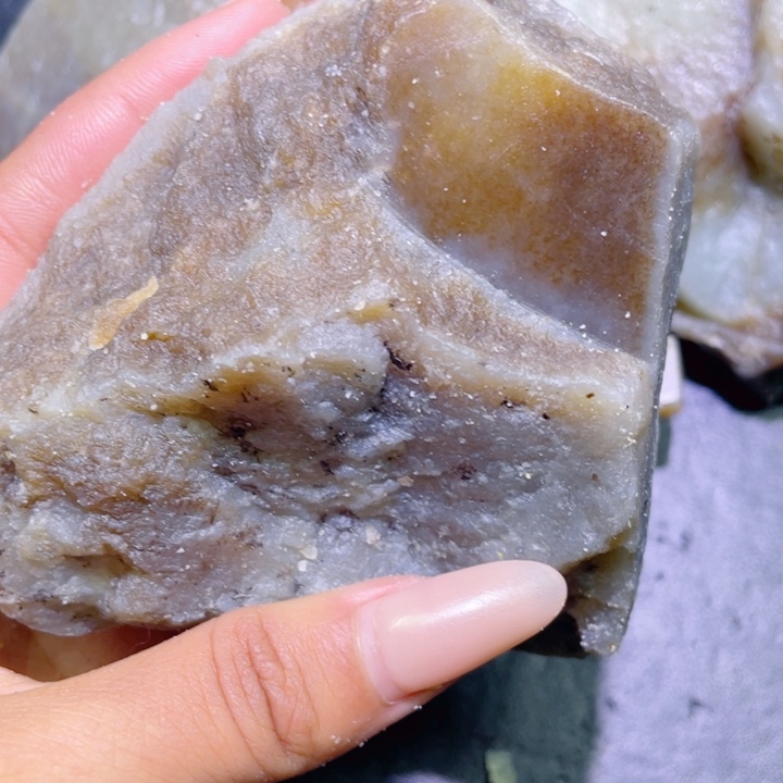 和田玉未镶嵌珠宝半成品