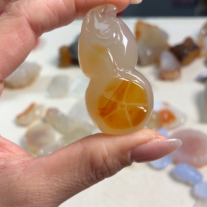 玛瑙/玉髓未镶嵌吊坠(不含链)