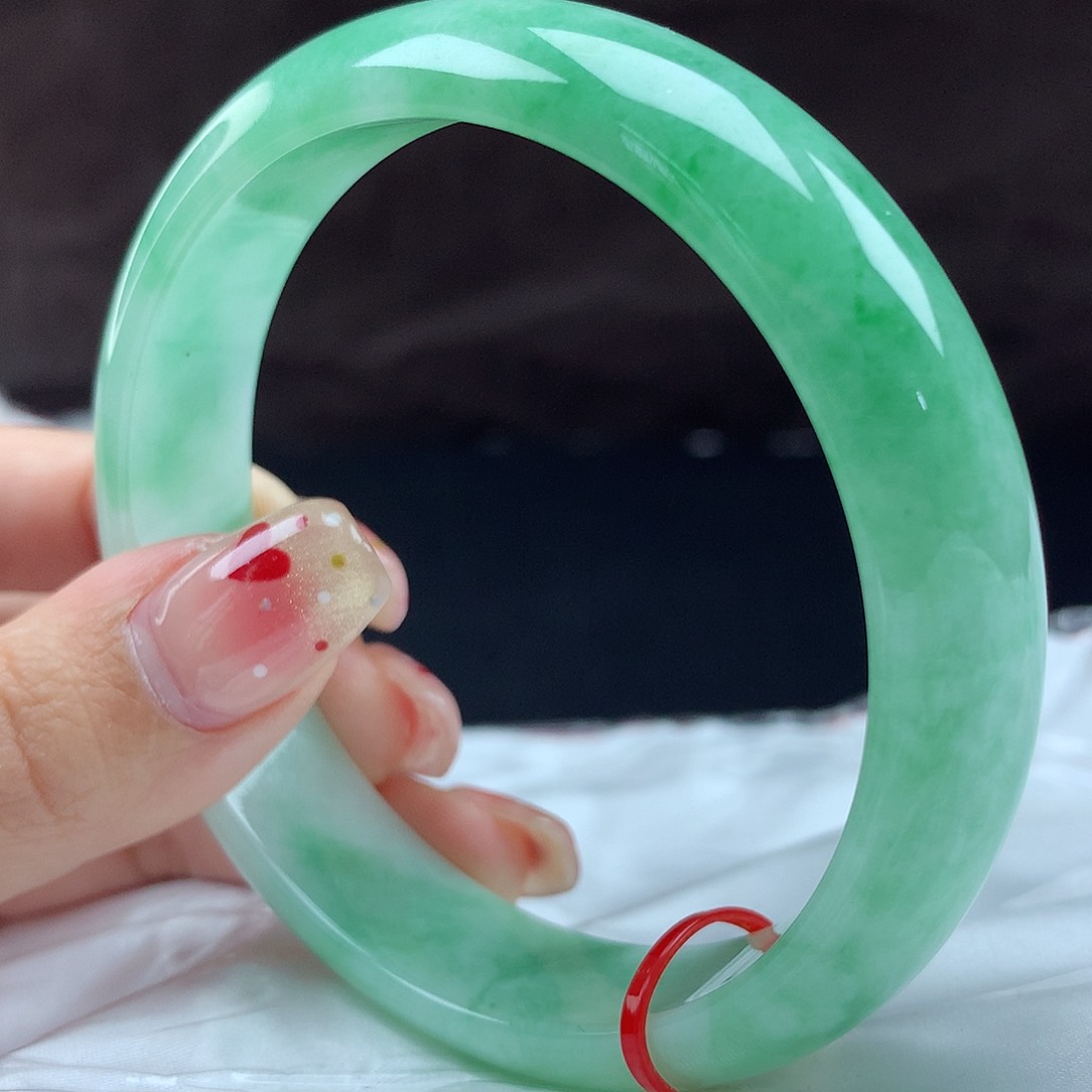 翡翠手镯未镶嵌短*行87023，62-63