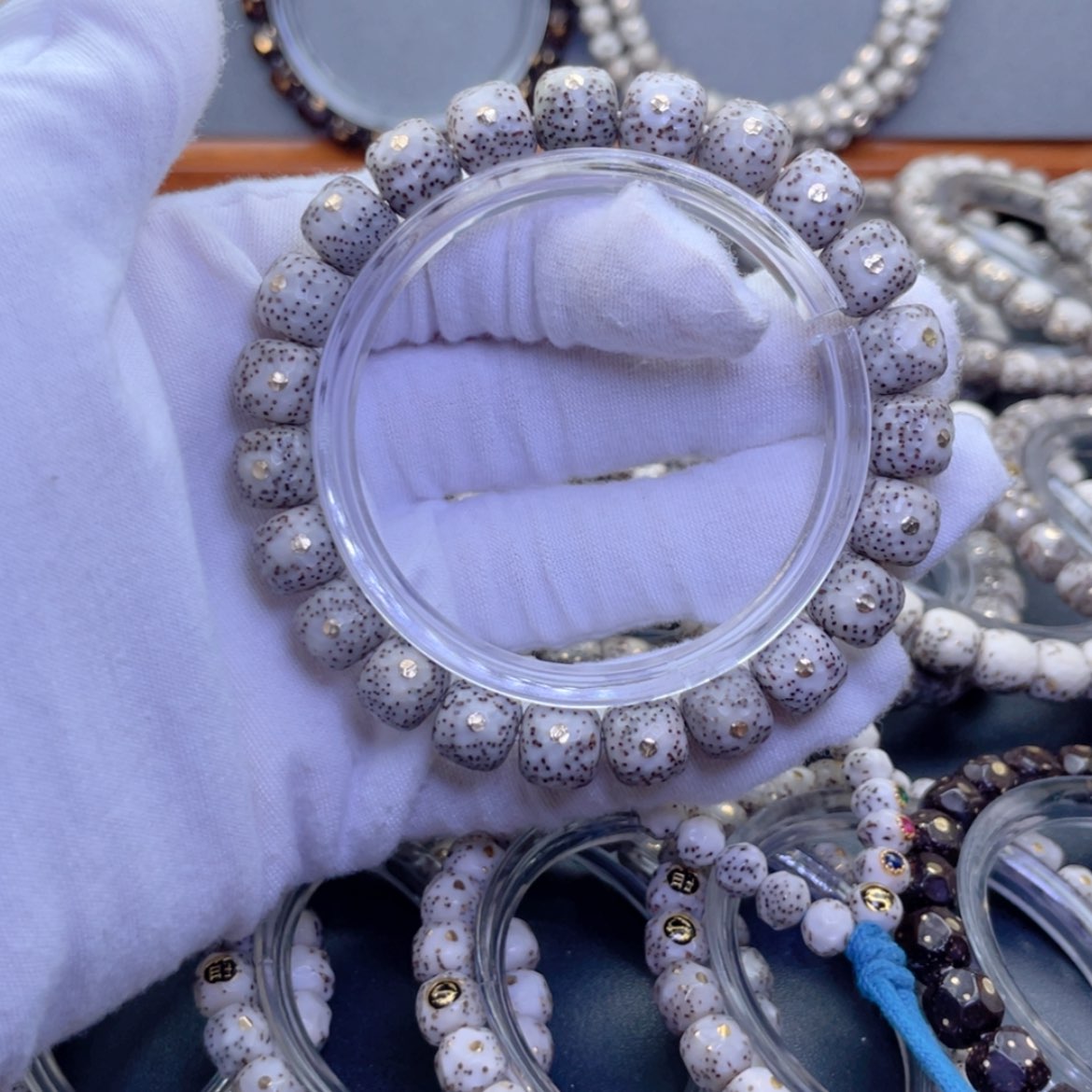 【闪购商品】星月菩提手串满钉糯冰龙鳞