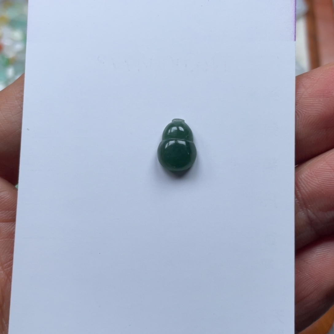 翡翠颈饰未镶嵌1234567899