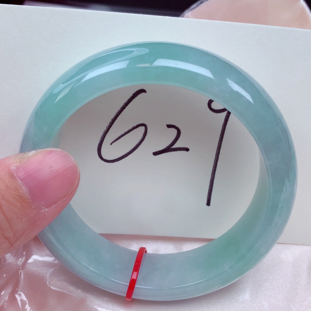 翡翠未镶嵌手镯翡翠