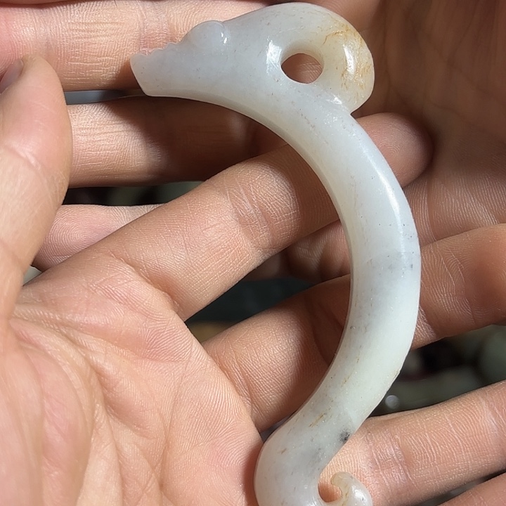 和田玉未镶嵌把件