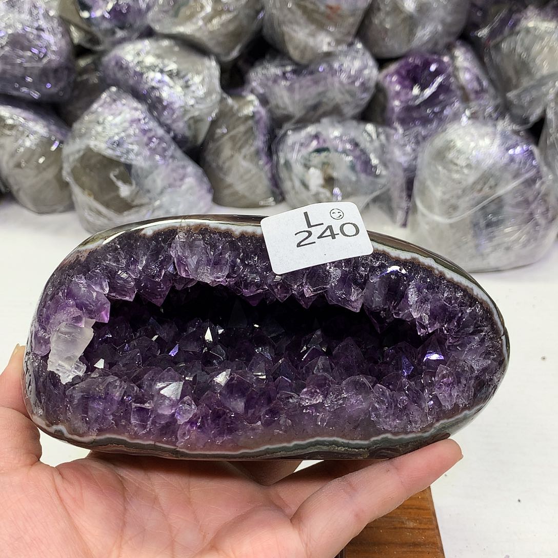 未镶嵌摆件水晶天然紫水晶