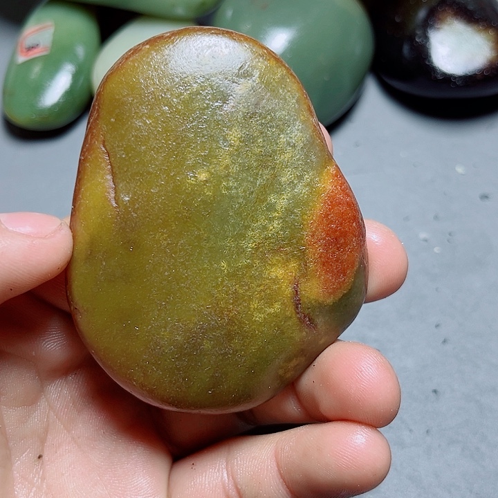 和田玉未镶嵌珠宝奇石