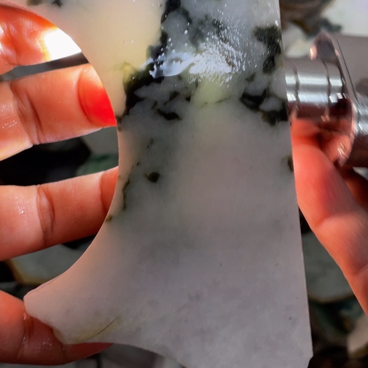 翡翠吊坠(不含链)未镶嵌天然翡翠边角料