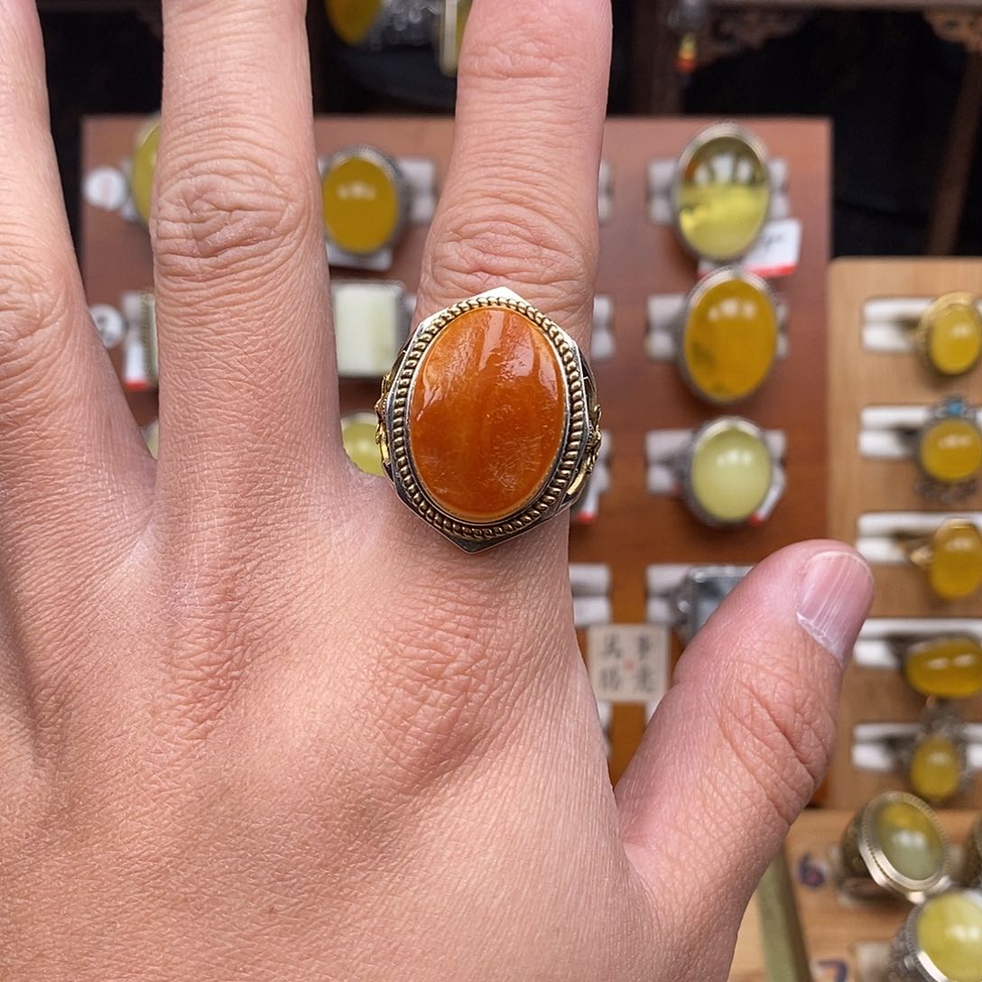 琥珀戒指银S925镶嵌蜜蜡
