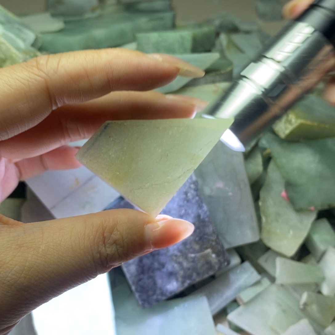 翡翠未镶嵌挂件翡翠