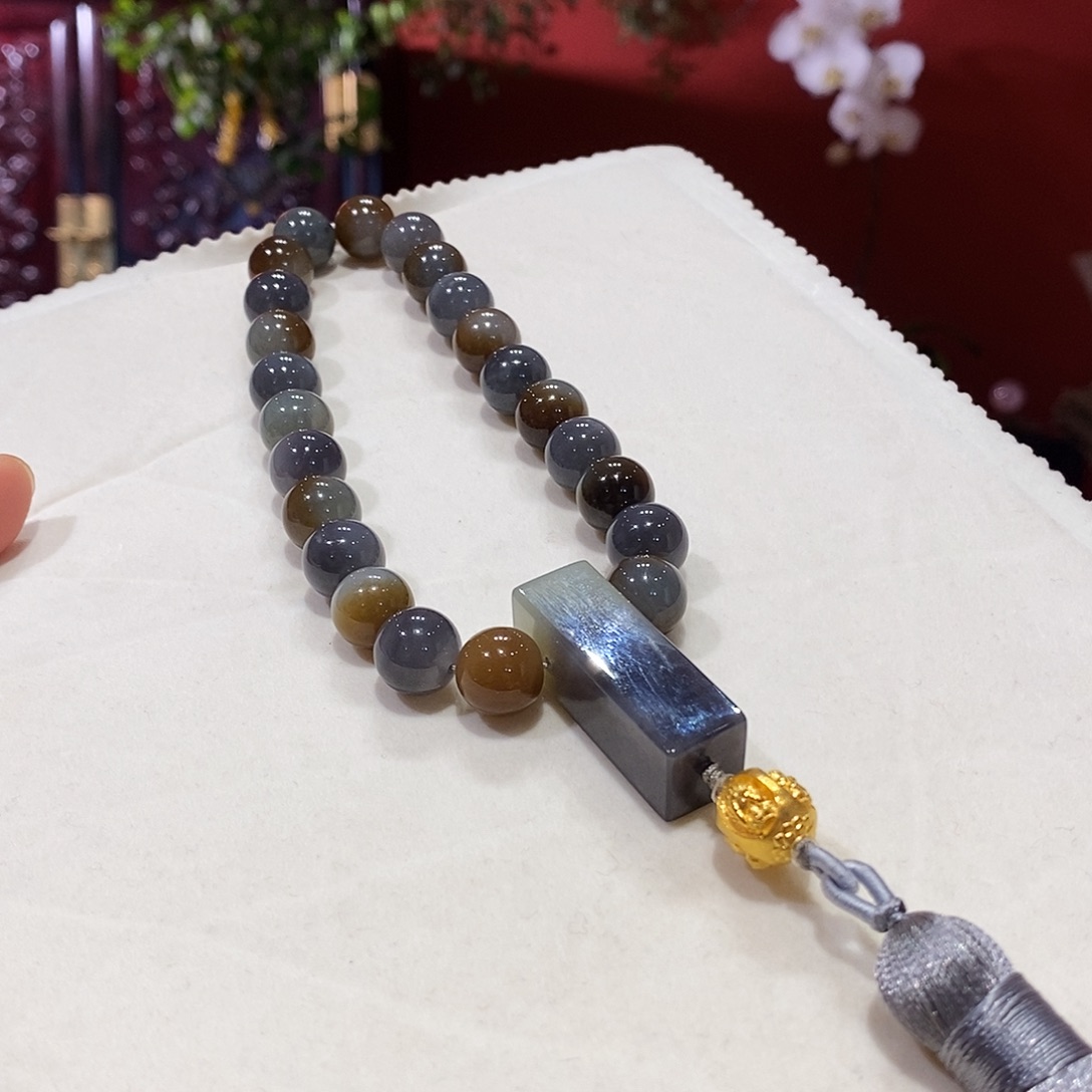 和田玉未镶嵌手串