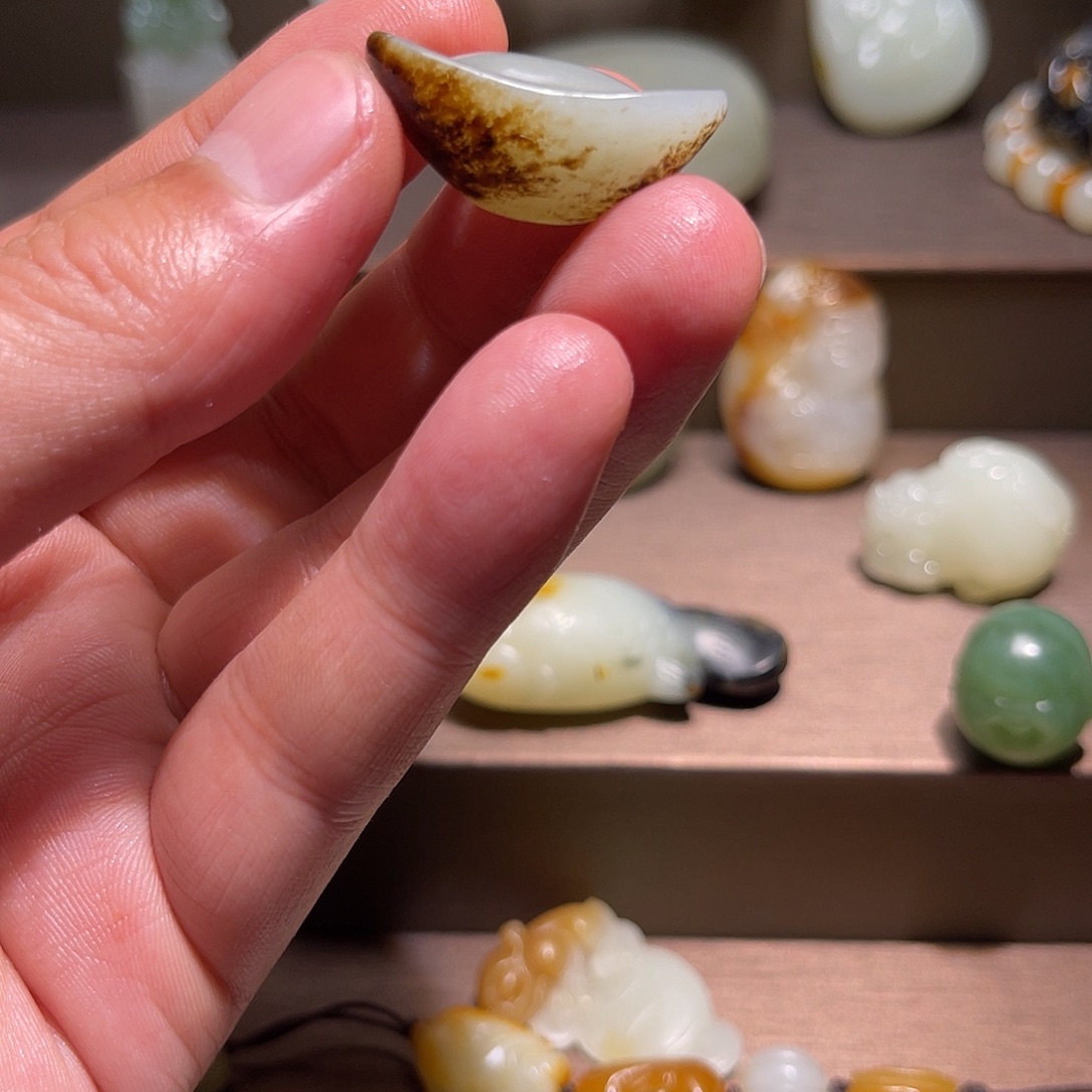 我***懂和田玉未镶嵌车挂