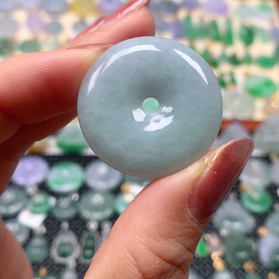 【闪购商品】翡翠吊坠(不含链)未镶嵌